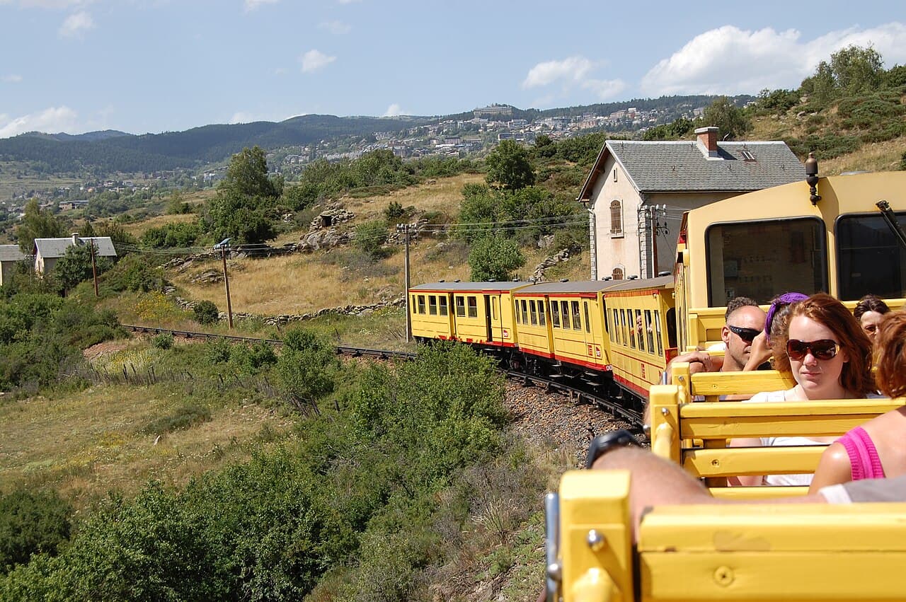 Tren Groc 2026: horaris, preus i bitllets